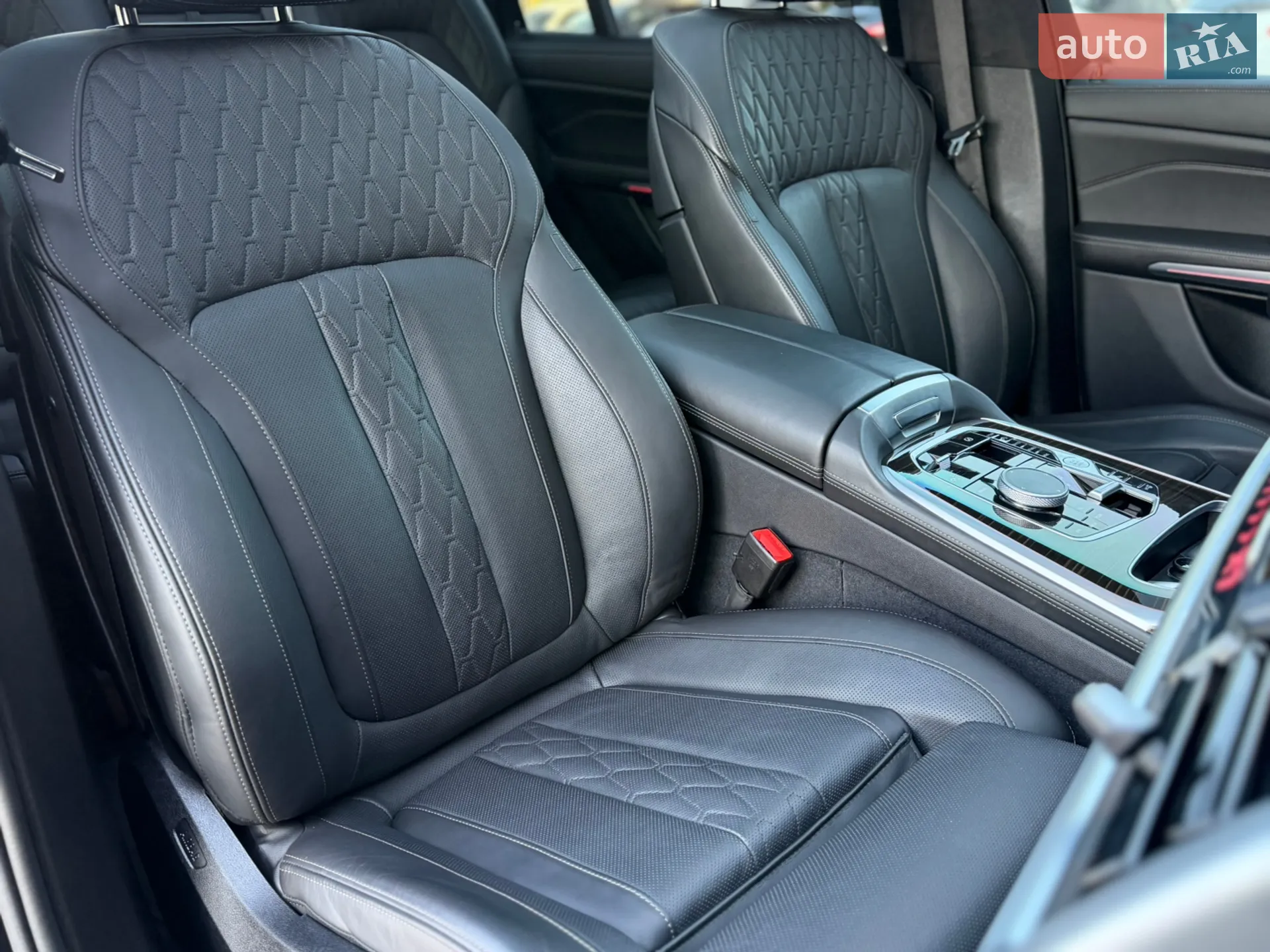 2024 BMW X7 - мініатюра 83
