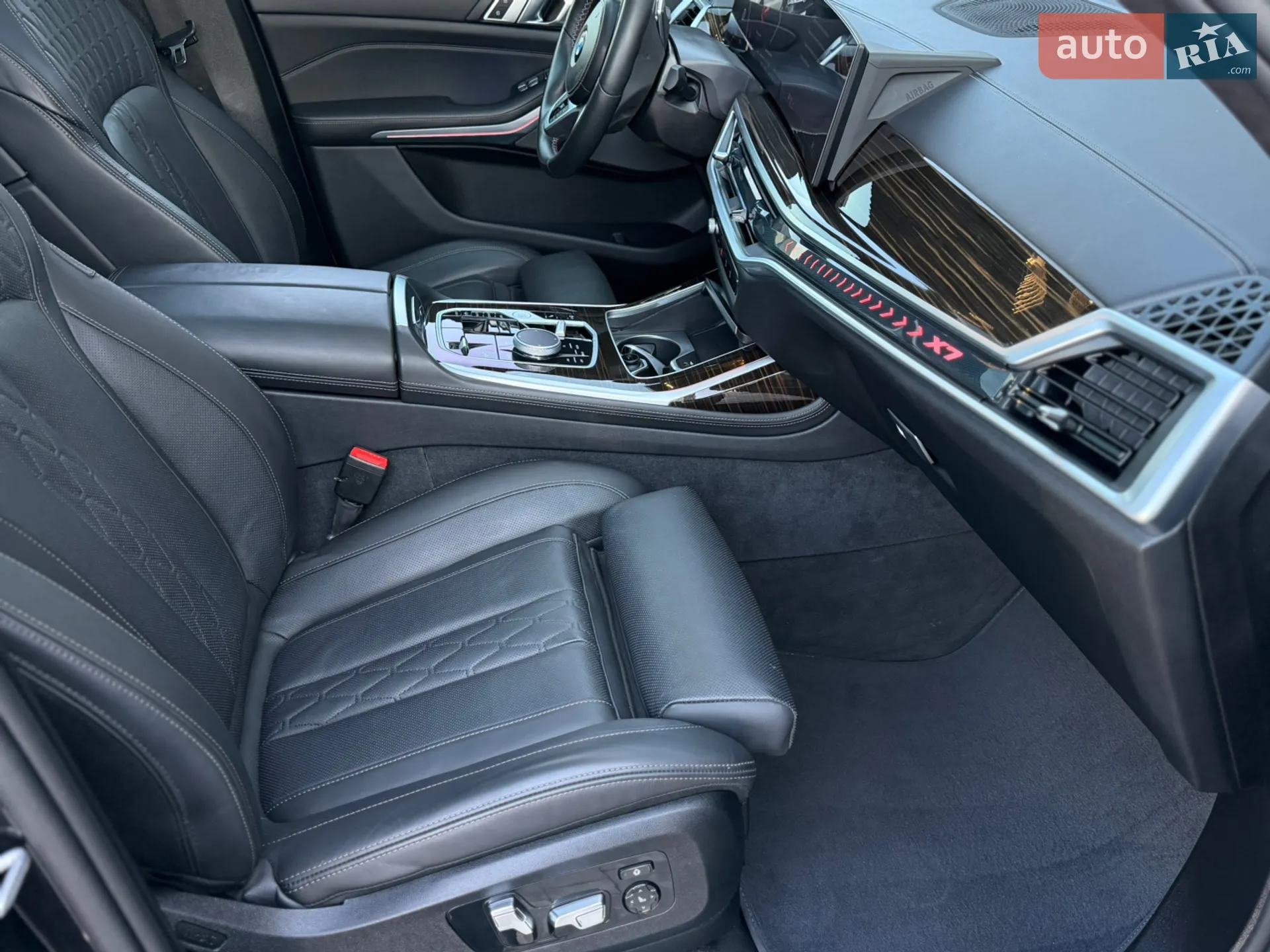 2024 BMW X7 - мініатюра 87