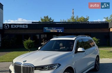 Внедорожник / Кроссовер BMW X7 2020 в Виноградове