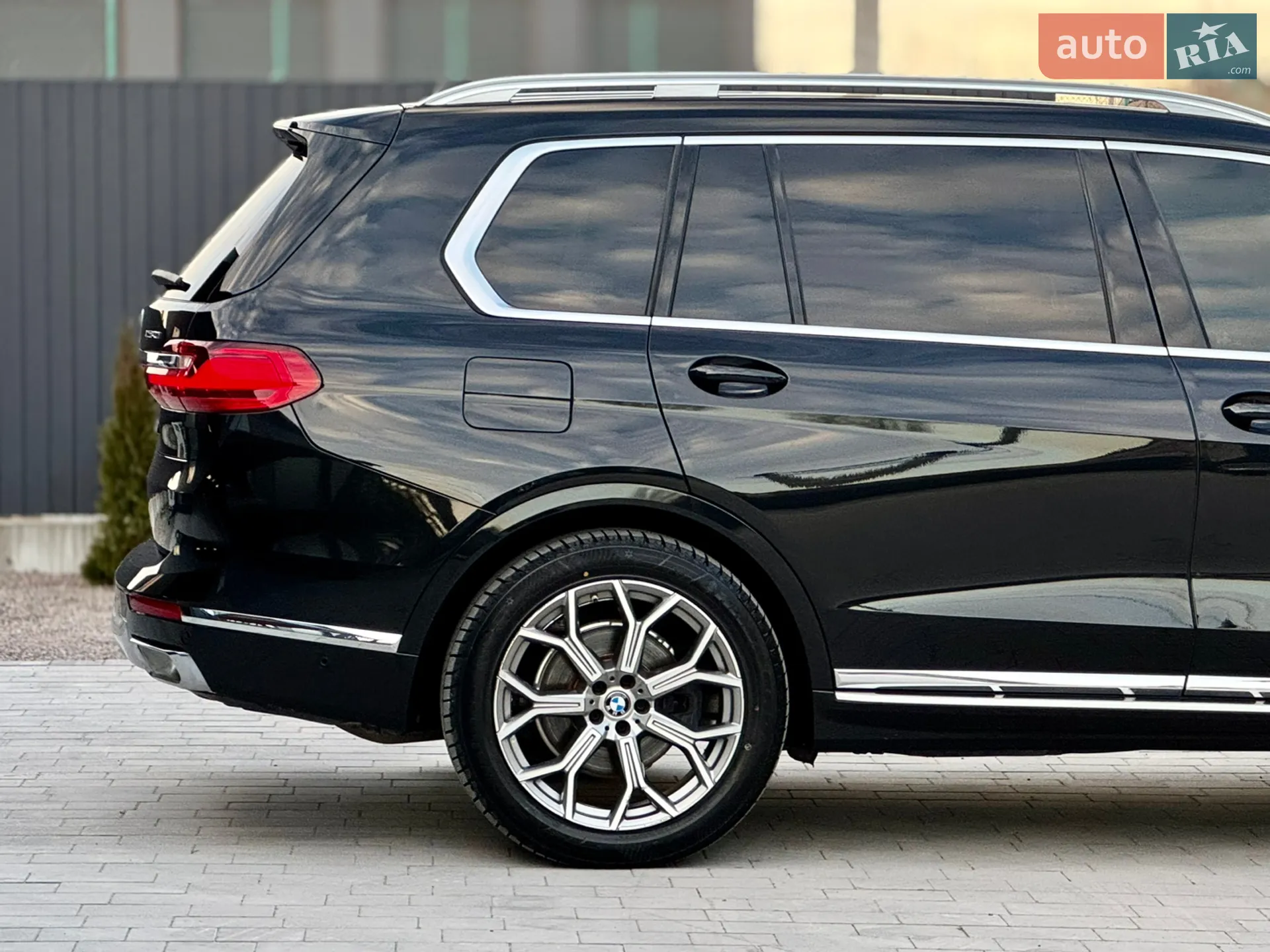 2020 BMW X7 - мініатюра 13