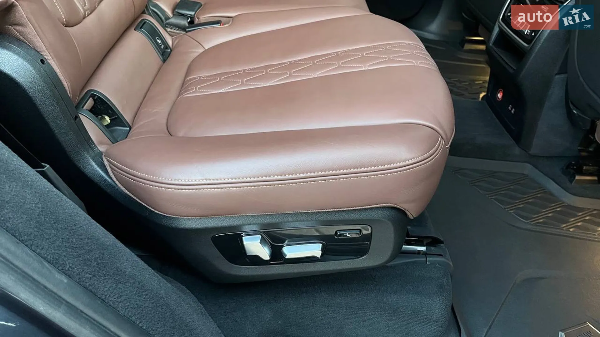 2019 BMW X7 - мініатюра 21