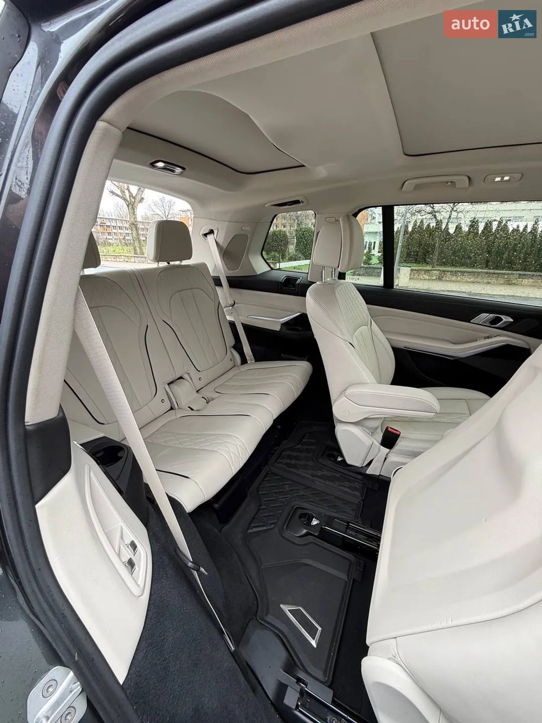 2020 BMW X7 - мініатюра 11