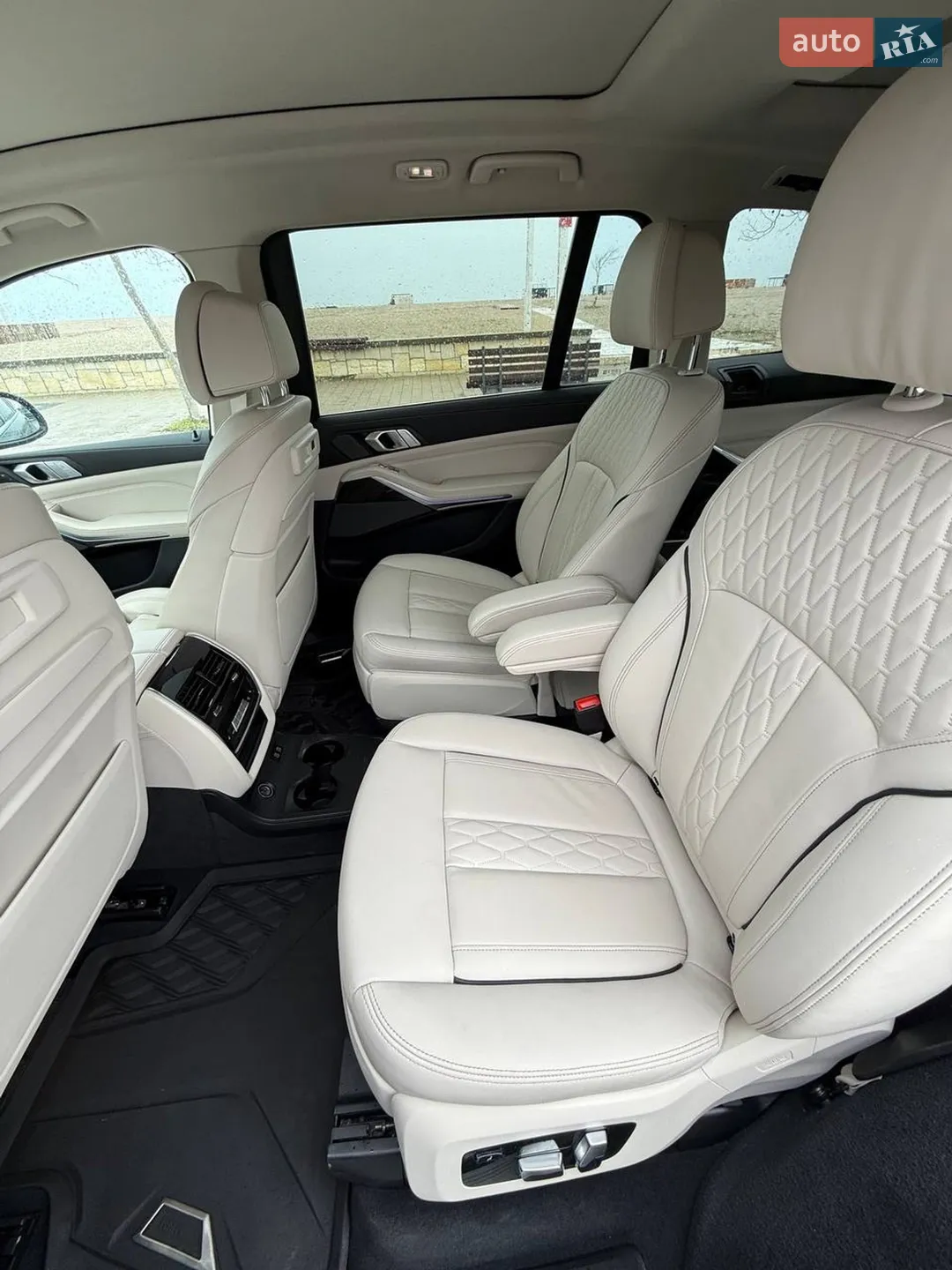 2020 BMW X7 - мініатюра 16