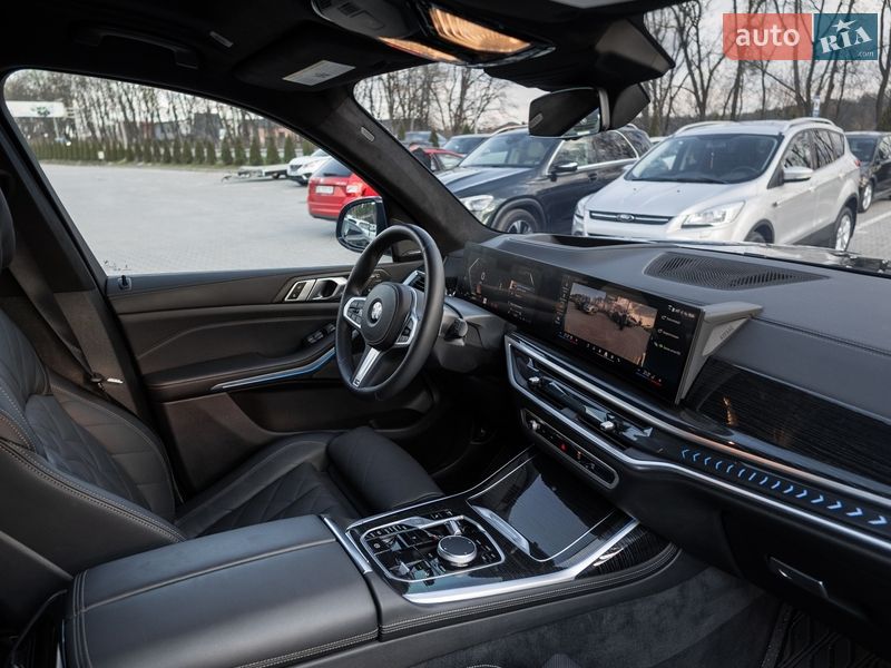 Позашляховик / Кросовер BMW X7 2025 в Львові фото 23 Позашляховик / Кросовер BMW X7 2025 в Львові