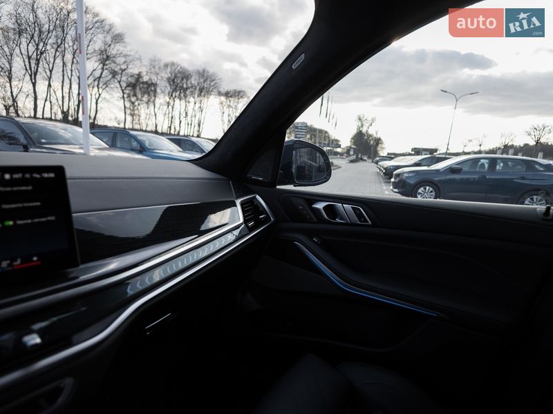 Позашляховик / Кросовер BMW X7 2025 в Львові фото 40 Позашляховик / Кросовер BMW X7 2025 в Львові