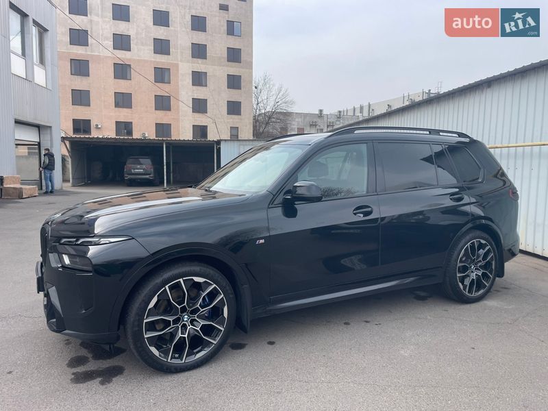 BMW X7 2023