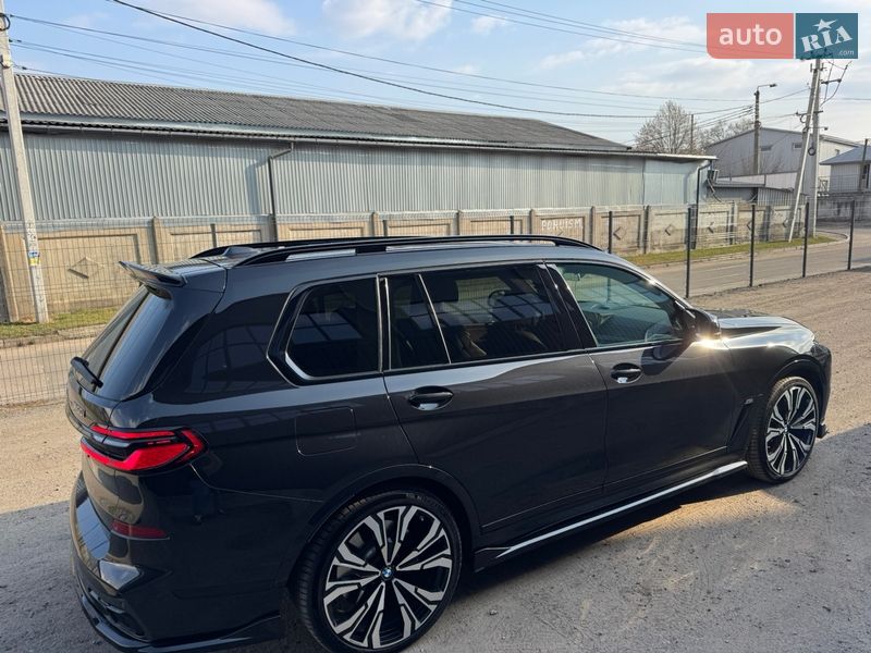 Позашляховик / Кросовер BMW X7 2024 в Києві