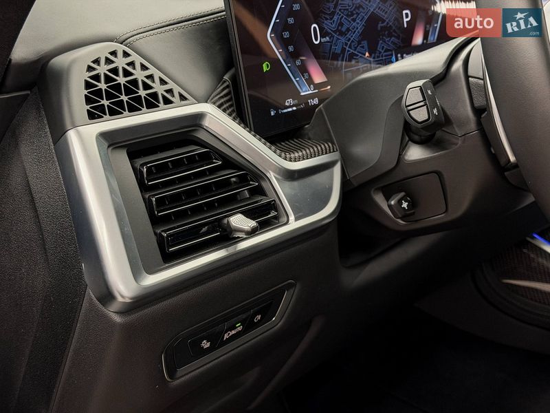 Внедорожник / Кроссовер BMW X7 2024 в Киеве