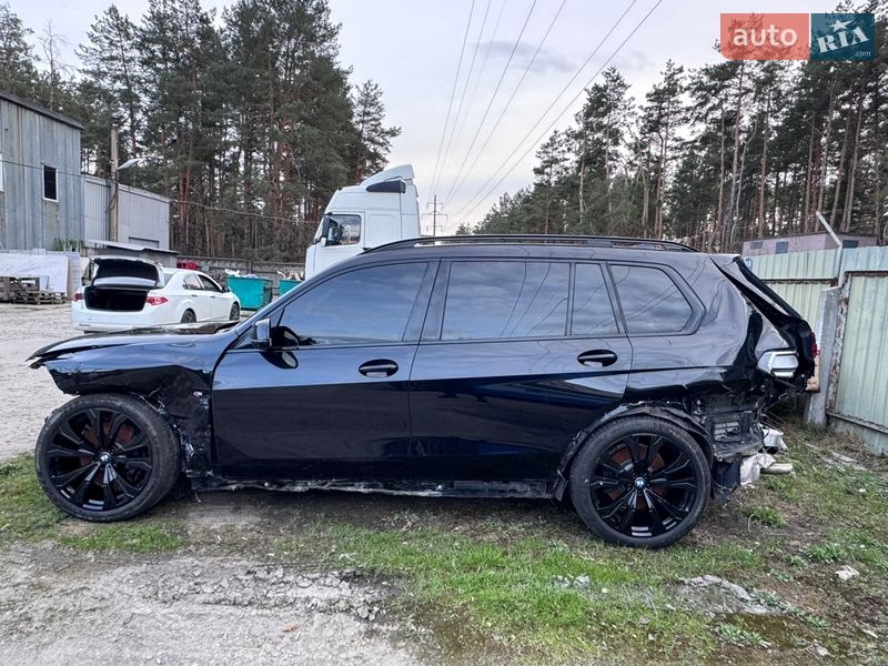 Позашляховик / Кросовер BMW X7 2022 в Києві