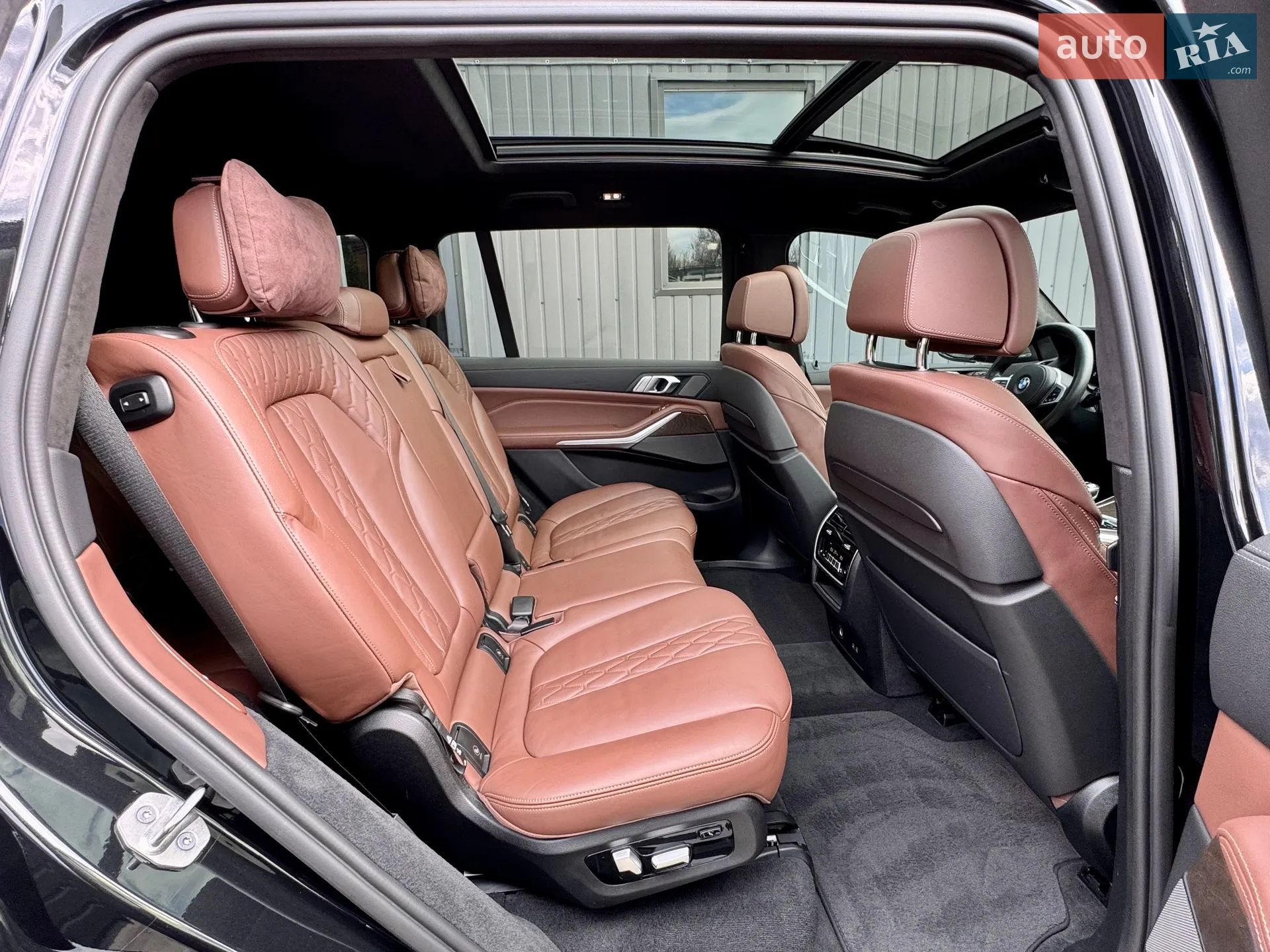 2021 BMW X7 - мініатюра 46