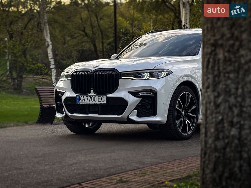 Внедорожник / Кроссовер BMW X7 2022 в Киеве