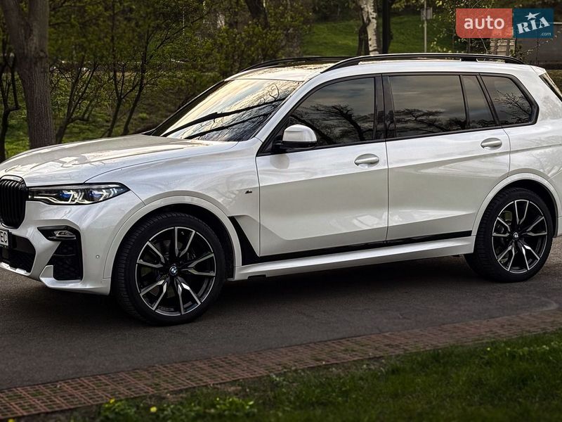 Внедорожник / Кроссовер BMW X7 2022 в Киеве