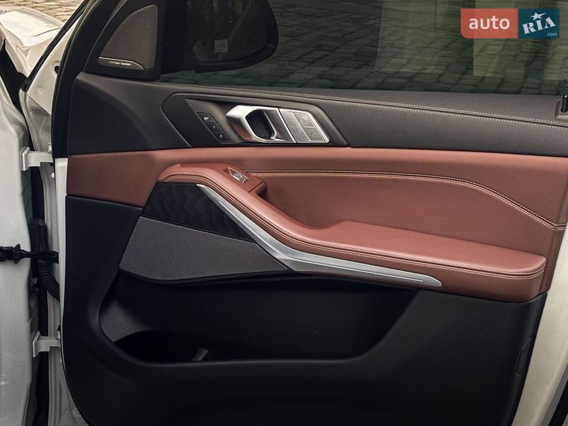 Внедорожник / Кроссовер BMW X7 2022 в Киеве