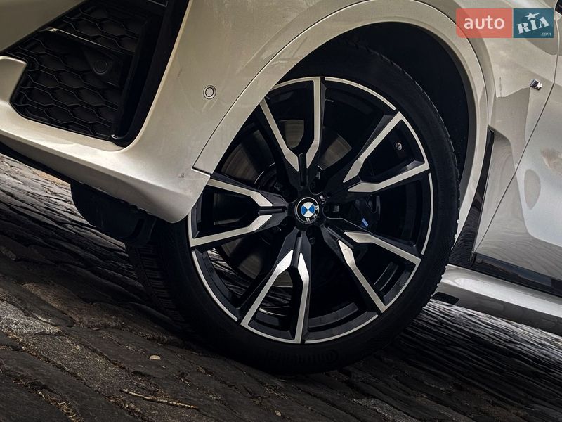 Внедорожник / Кроссовер BMW X7 2022 в Киеве