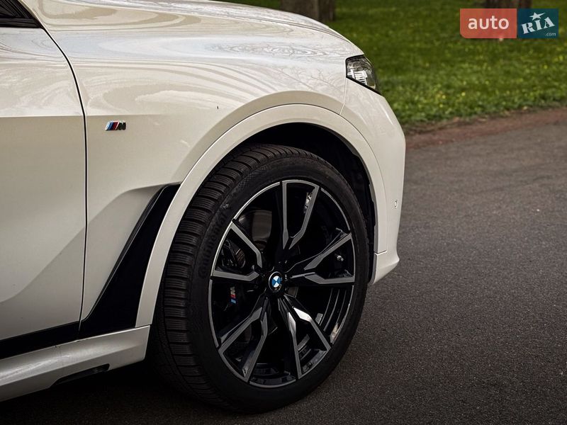 Внедорожник / Кроссовер BMW X7 2022 в Киеве