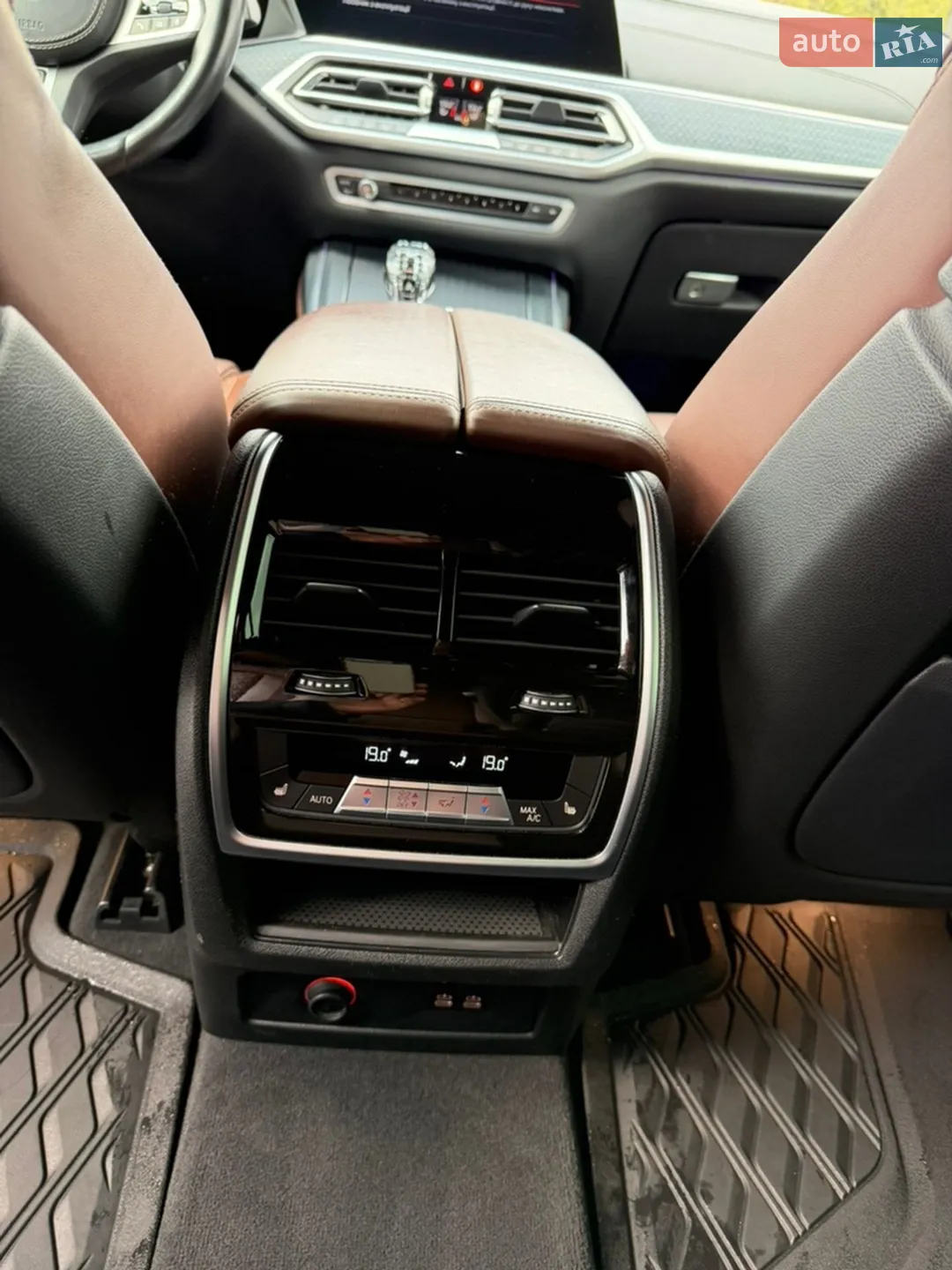 2021 BMW X7 - мініатюра 16