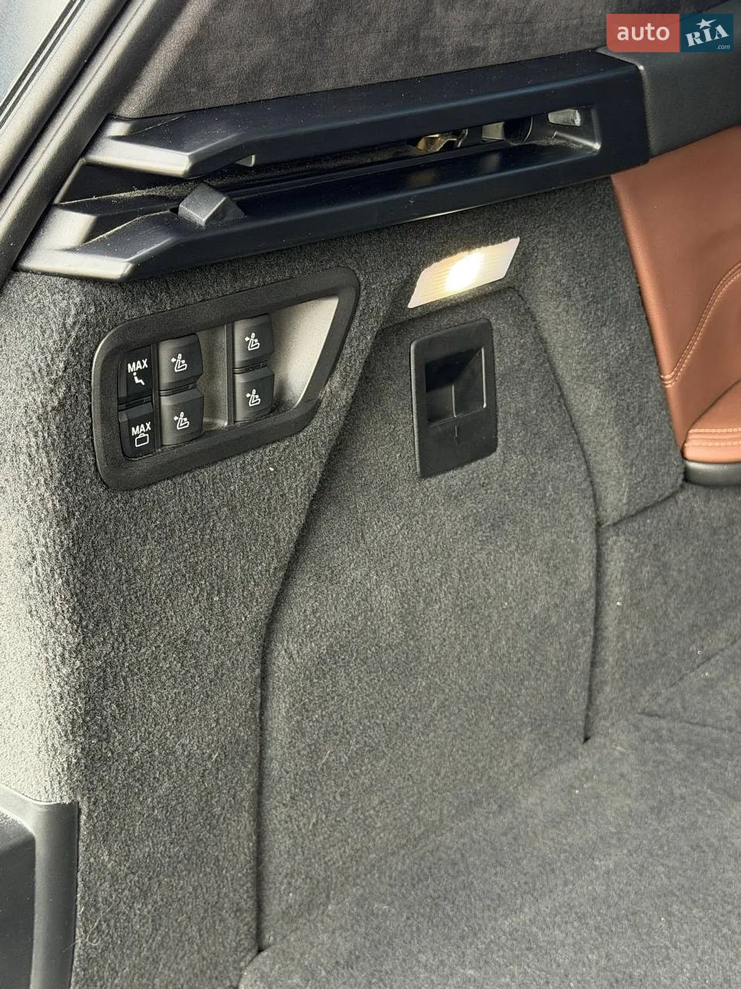 2022 BMW X7 - мініатюра 39