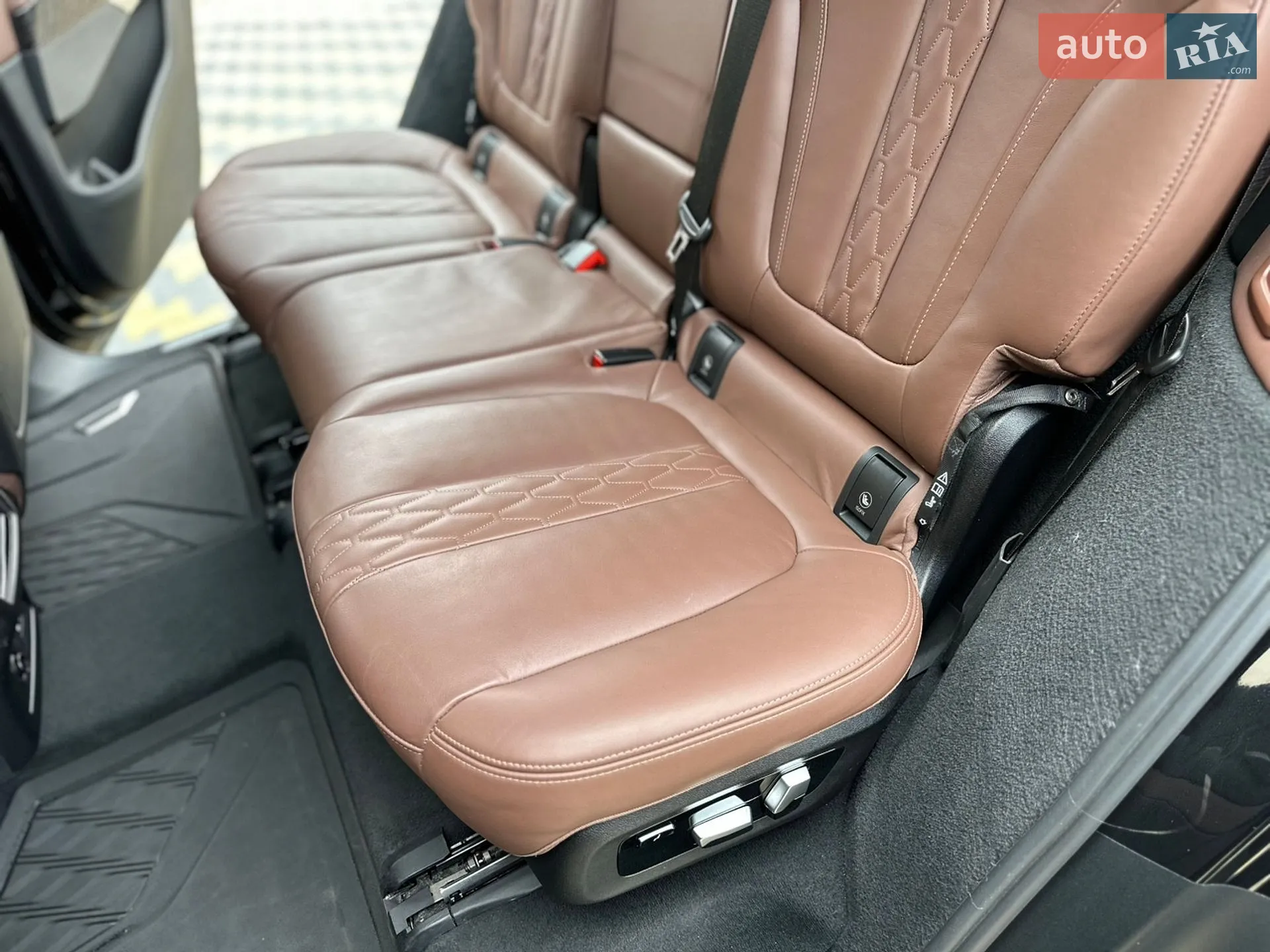 2022 BMW X7 - мініатюра 67