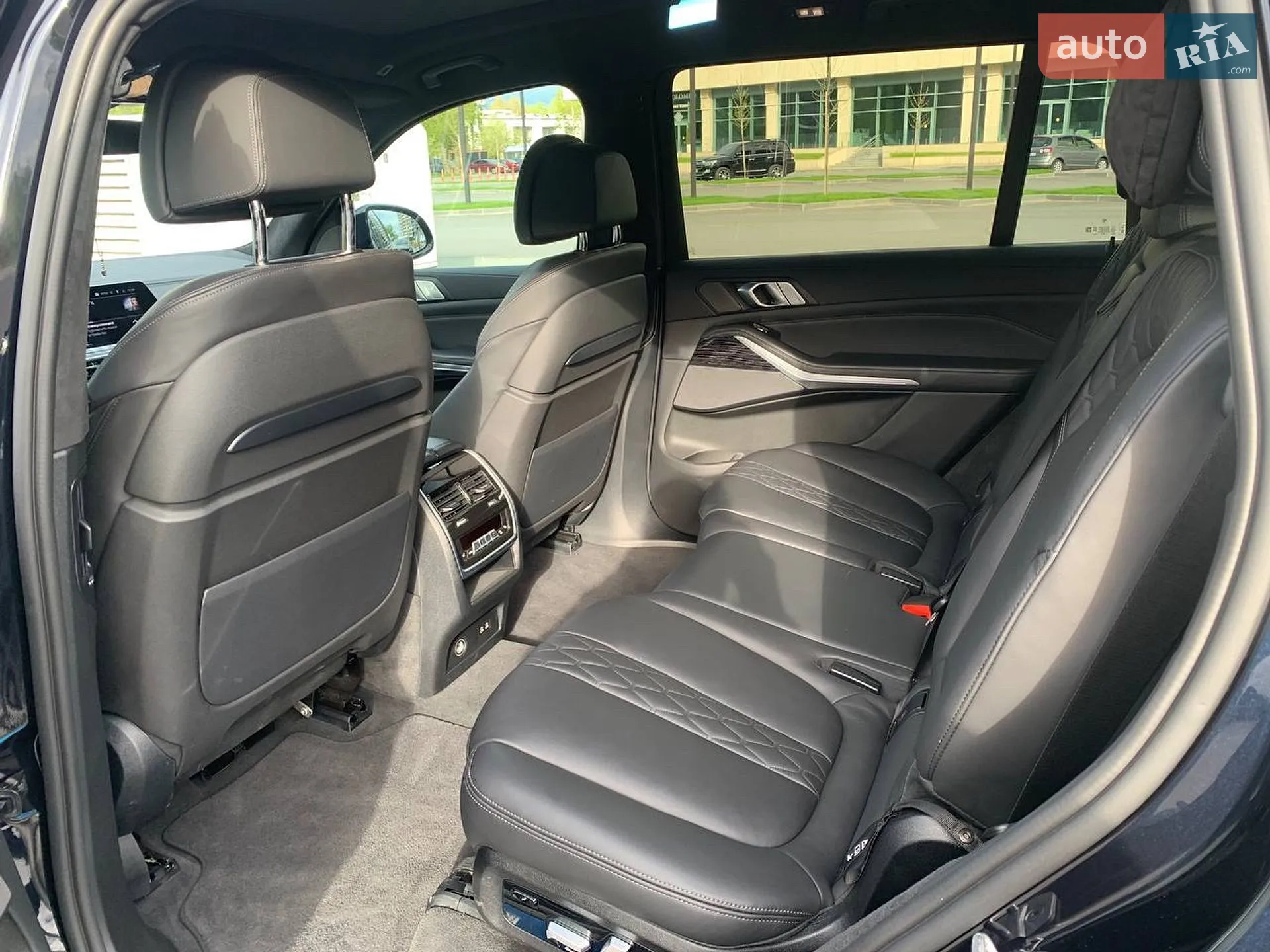 2021 BMW X7 - мініатюра 35