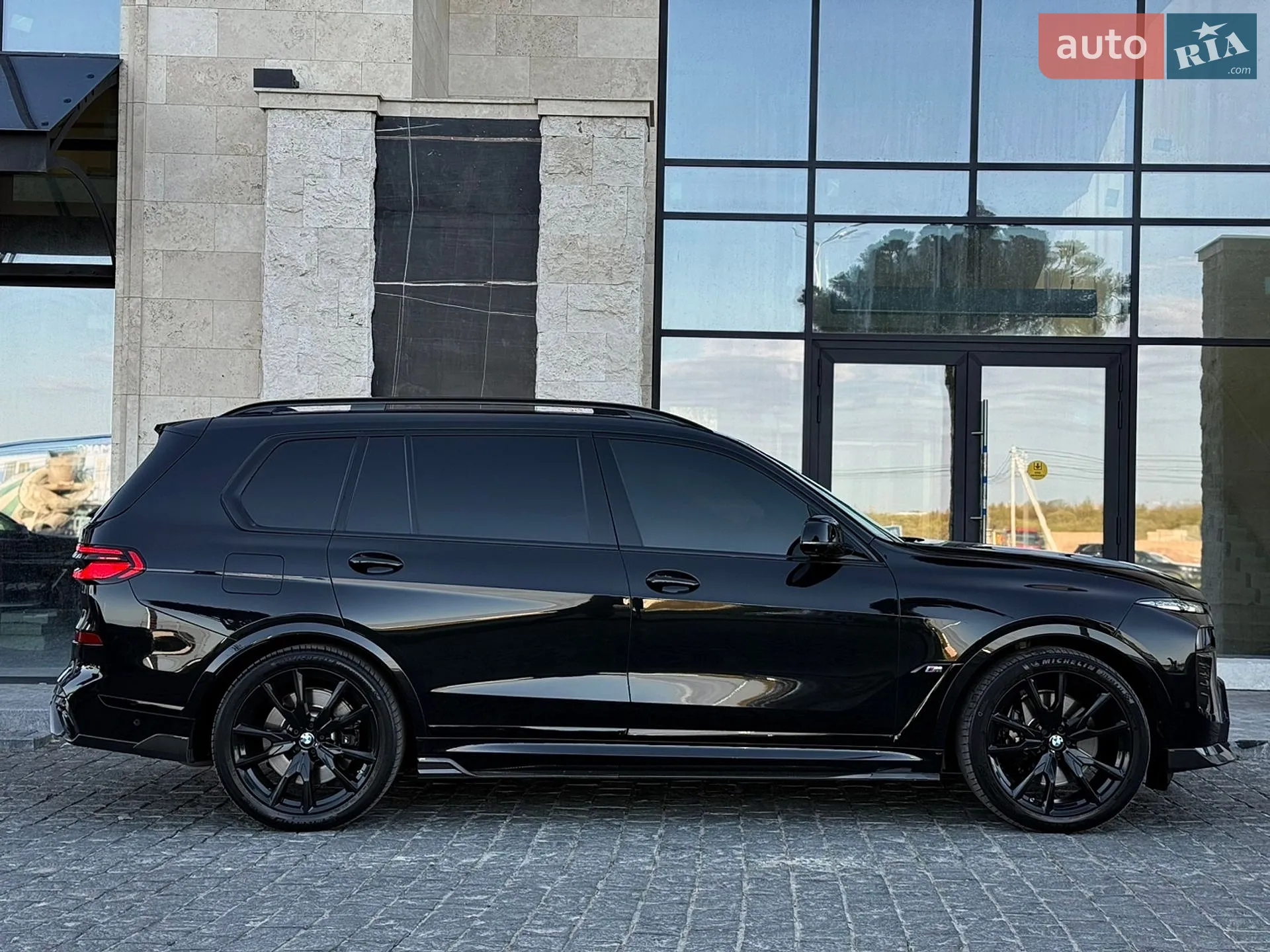 2023 BMW X7 - мініатюра 25