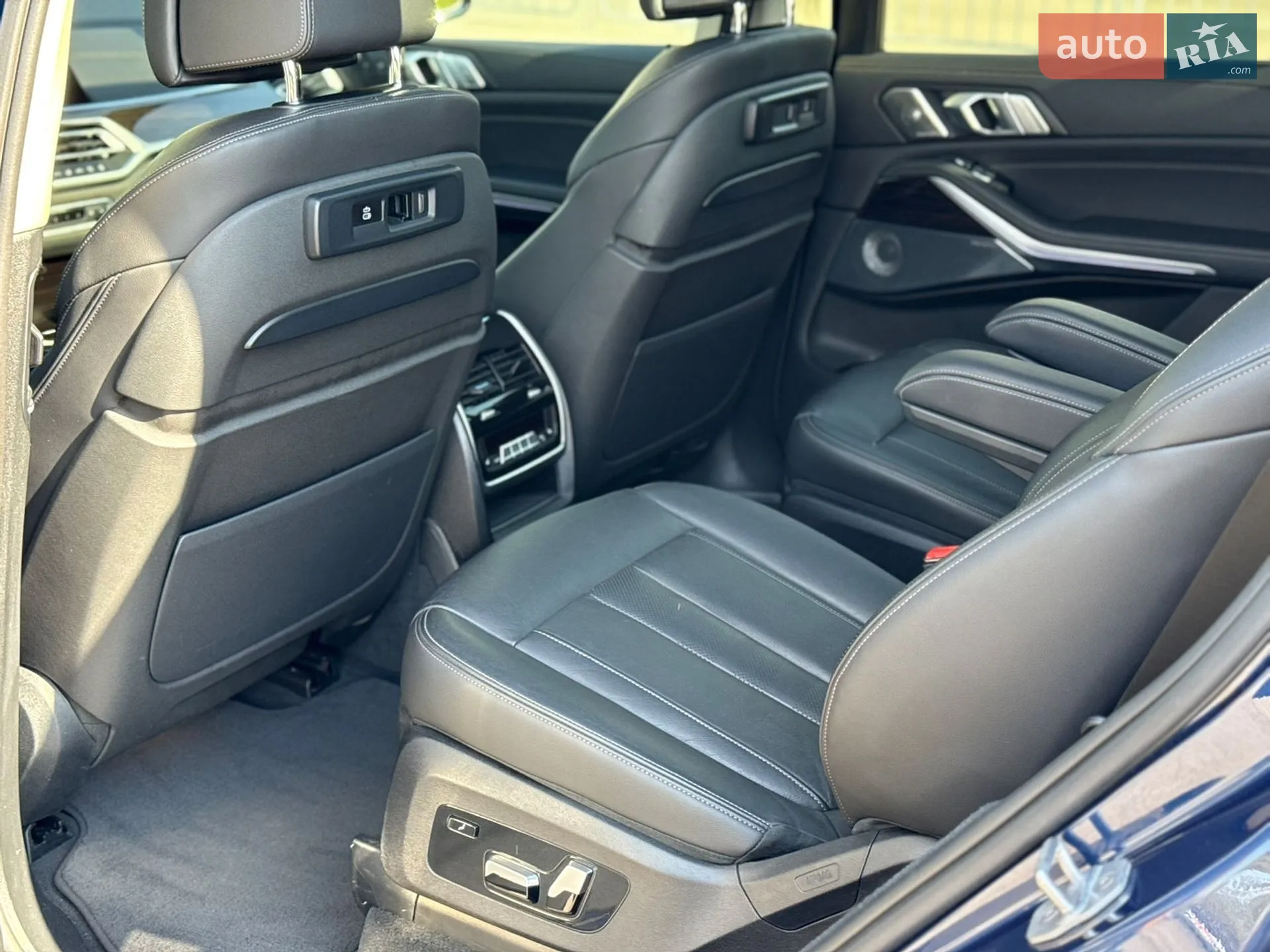 2020 BMW X7 - мініатюра 21
