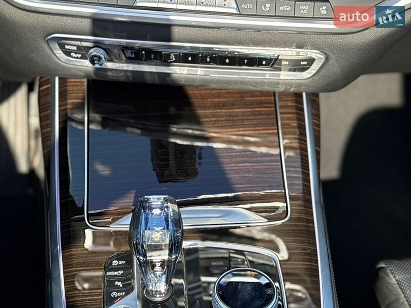 Внедорожник / Кроссовер BMW X7 2020 в Киеве
