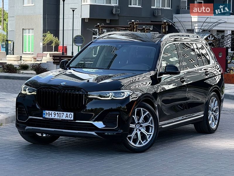 Внедорожник / Кроссовер BMW X7 2021 в Одессе
