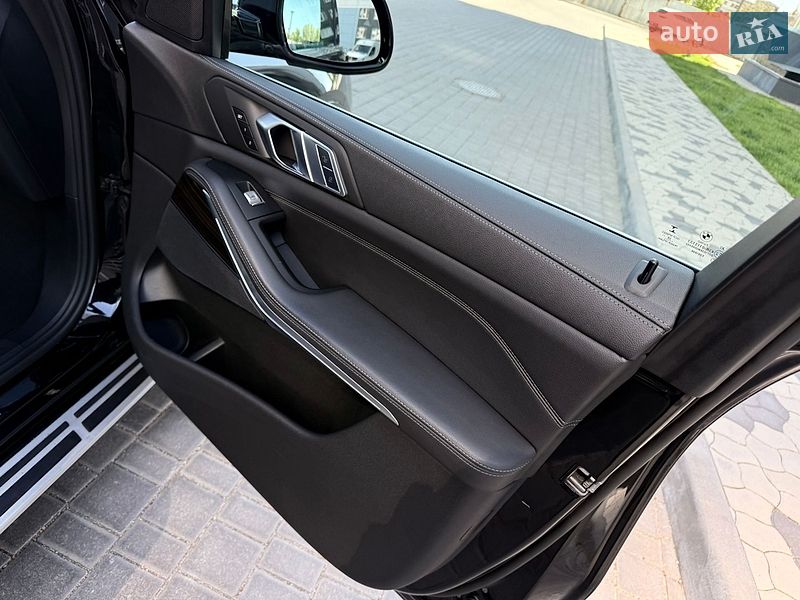 Внедорожник / Кроссовер BMW X7 2021 в Одессе