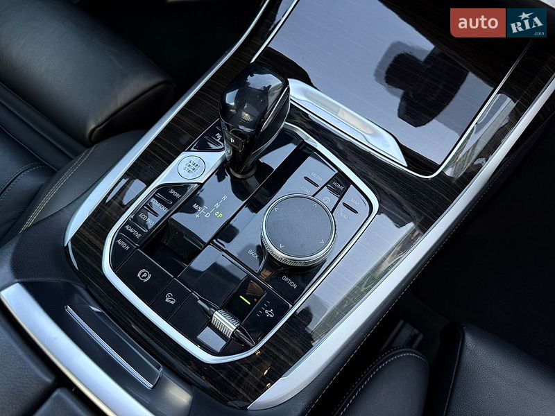 Внедорожник / Кроссовер BMW X7 2021 в Одессе