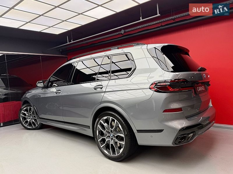Внедорожник / Кроссовер BMW X7 2023 в Киеве