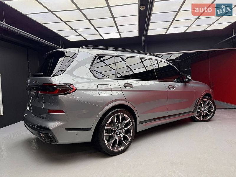 Внедорожник / Кроссовер BMW X7 2023 в Киеве