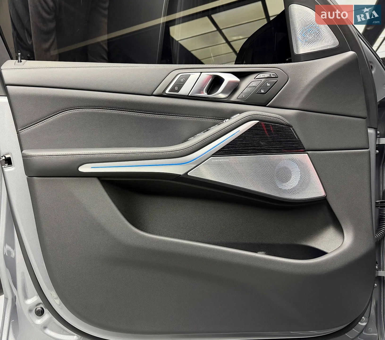 2023 BMW X7 - мініатюра 25