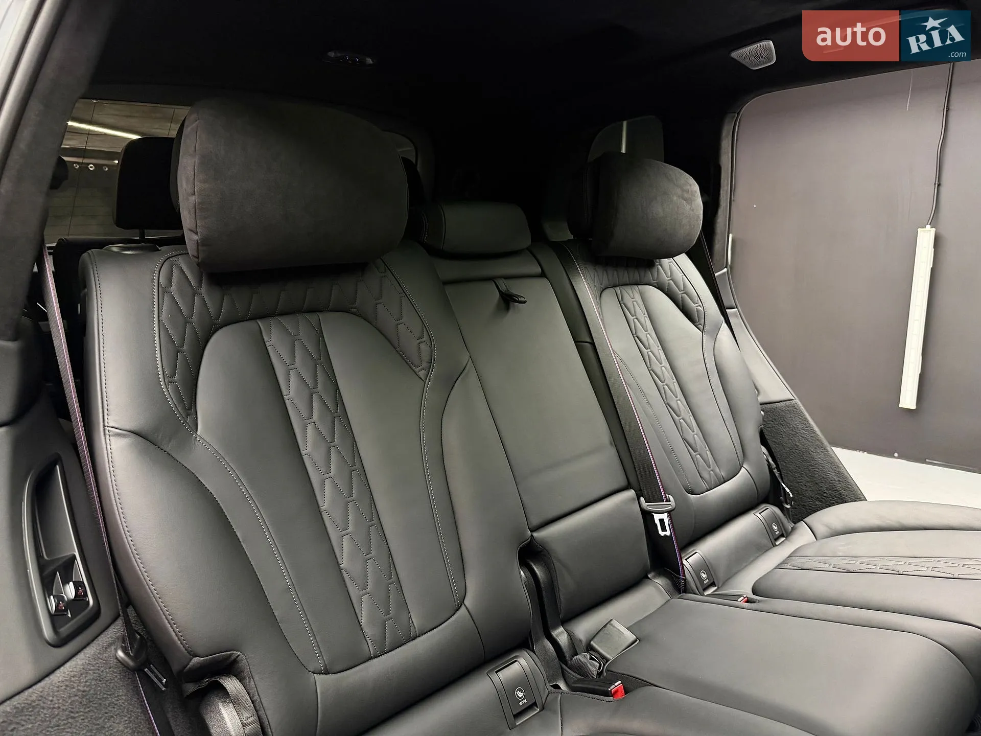 2023 BMW X7 - мініатюра 47