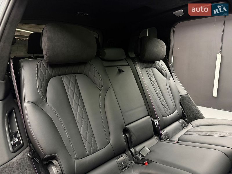 Внедорожник / Кроссовер BMW X7 2023 в Киеве