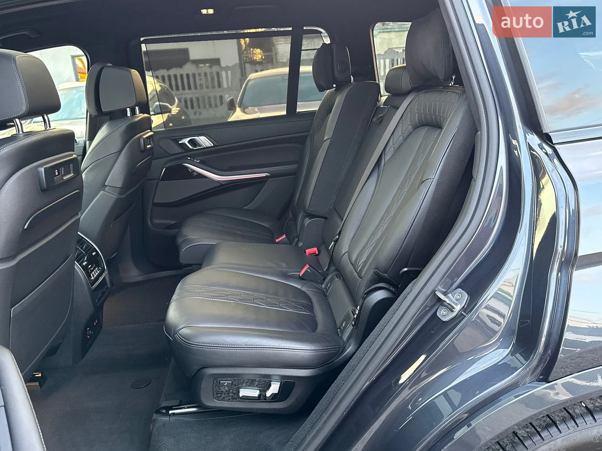 2019 BMW X7 - мініатюра 92