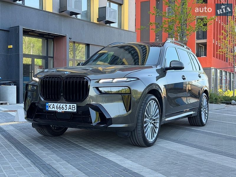 Внедорожник / Кроссовер BMW X7 2024 в Киеве