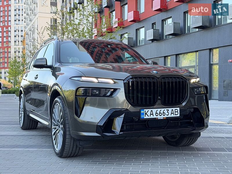 Внедорожник / Кроссовер BMW X7 2024 в Киеве