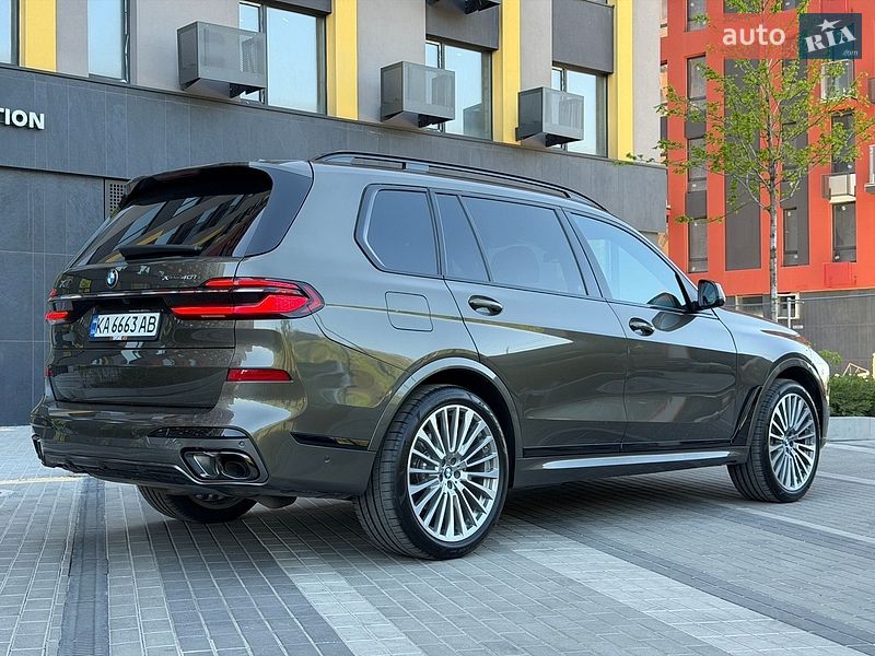 Внедорожник / Кроссовер BMW X7 2024 в Киеве
