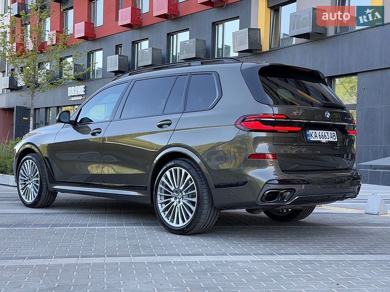 Внедорожник / Кроссовер BMW X7 2024 в Киеве