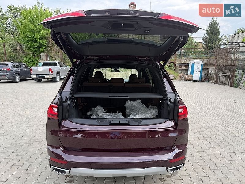 Внедорожник / Кроссовер BMW X7 2020 в Львове