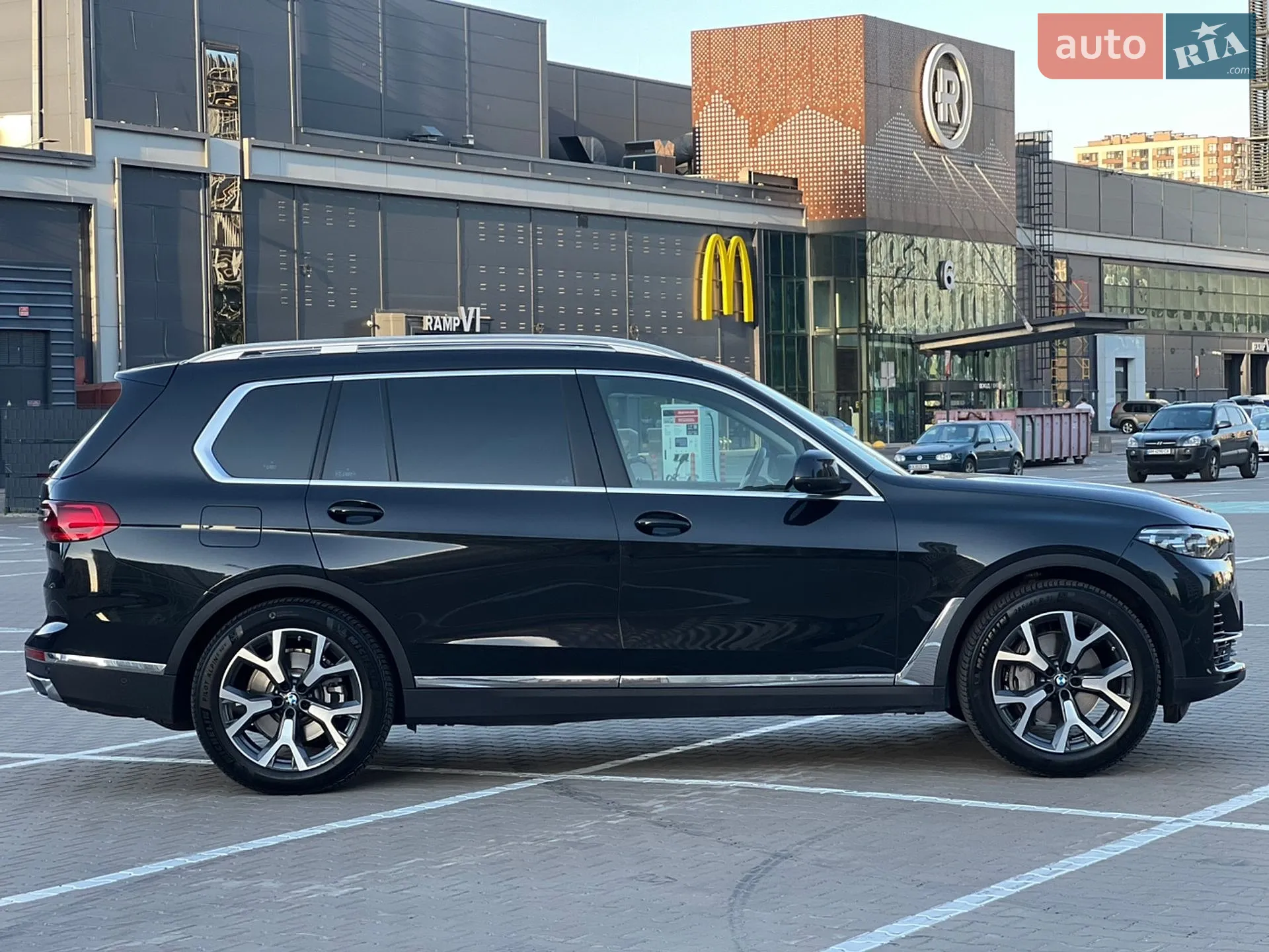 2022 BMW X7 - мініатюра 13