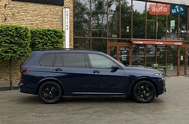 Внедорожник / Кроссовер BMW X7 2023 в Луцке