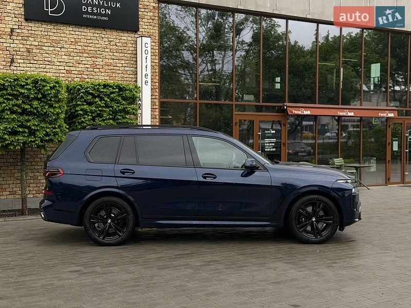 Внедорожник / Кроссовер BMW X7 2023 в Луцке