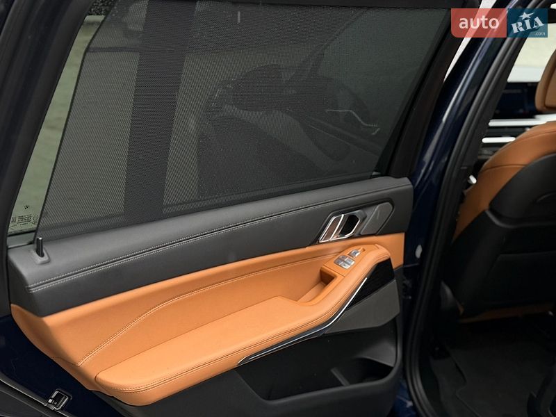 Внедорожник / Кроссовер BMW X7 2023 в Луцке