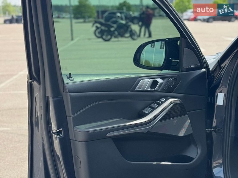 Внедорожник / Кроссовер BMW X7 2019 в Киеве