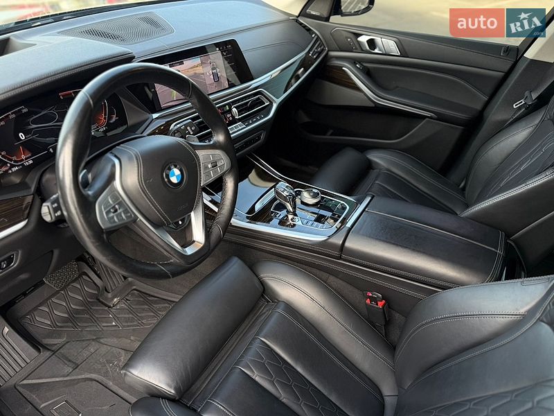 Внедорожник / Кроссовер BMW X7 2020 в Киеве