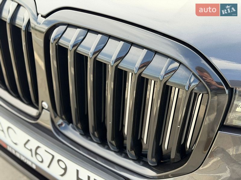 Внедорожник / Кроссовер BMW X7 2020 в Киеве
