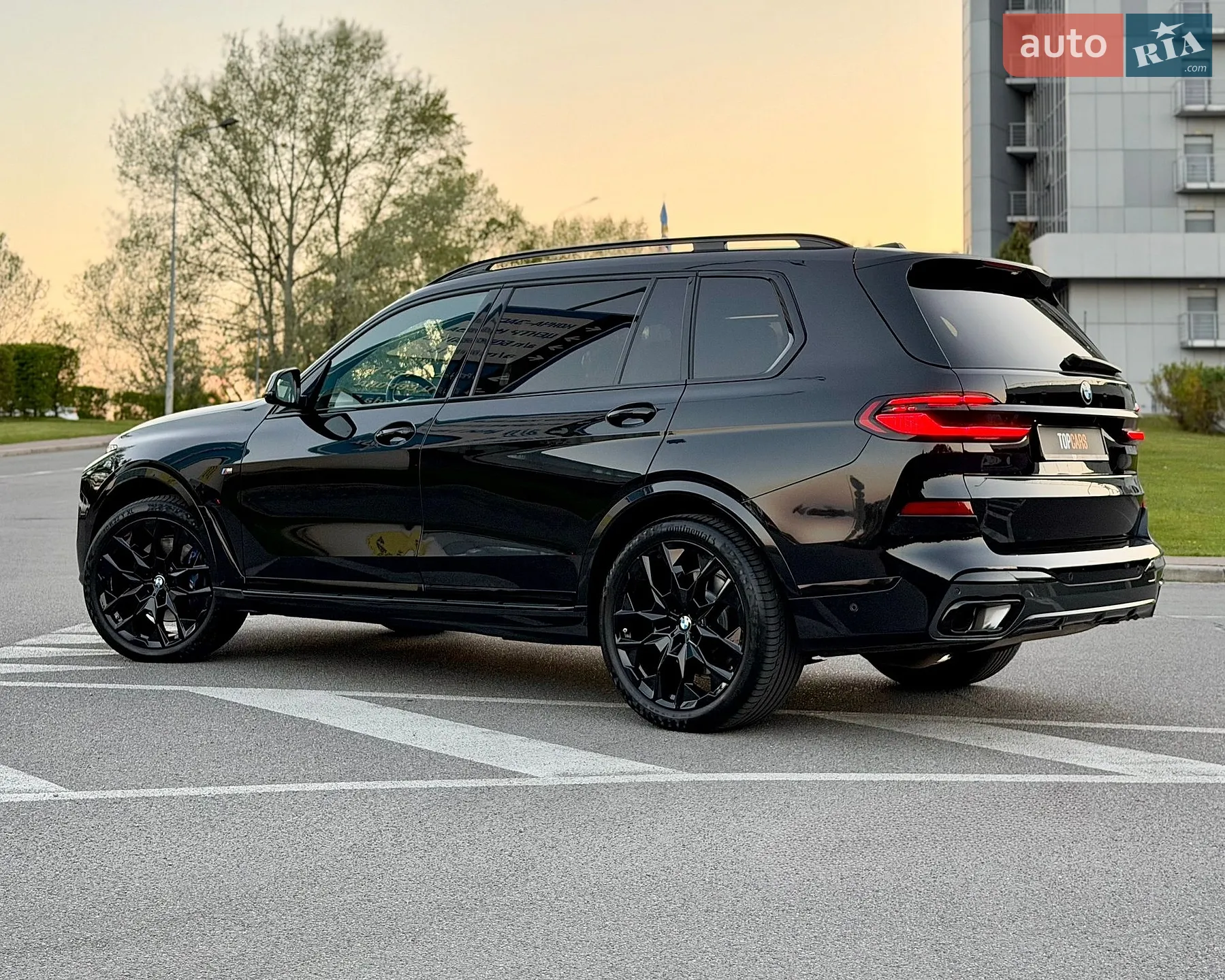 2023 BMW X7 - мініатюра 8