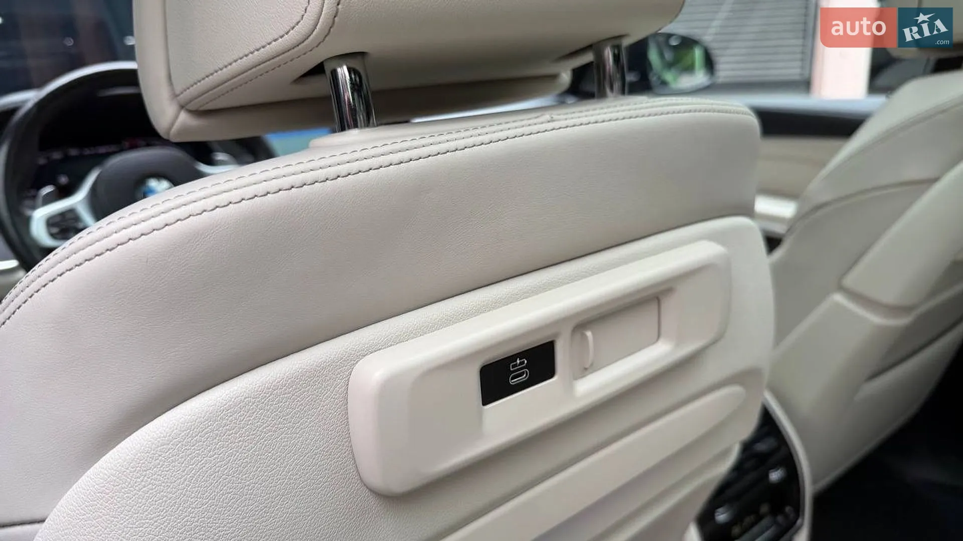 2022 BMW X7 - мініатюра 16
