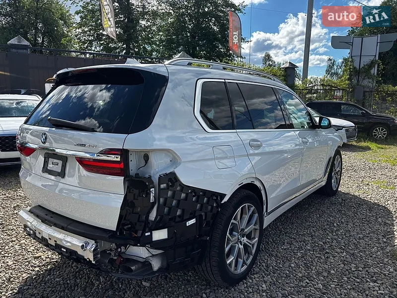 BMW X7 2020